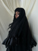 Load image into Gallery viewer, Spider Web Veil in Black