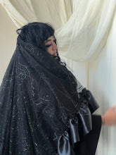 Load image into Gallery viewer, Spider Web Veil in Black