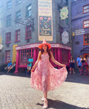 Load image into Gallery viewer, Model @van_kelsing