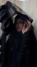 Load image into Gallery viewer, Spider Web Veil in Black
