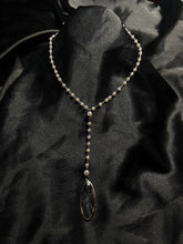Load image into Gallery viewer, Arachne beaded chain in white
